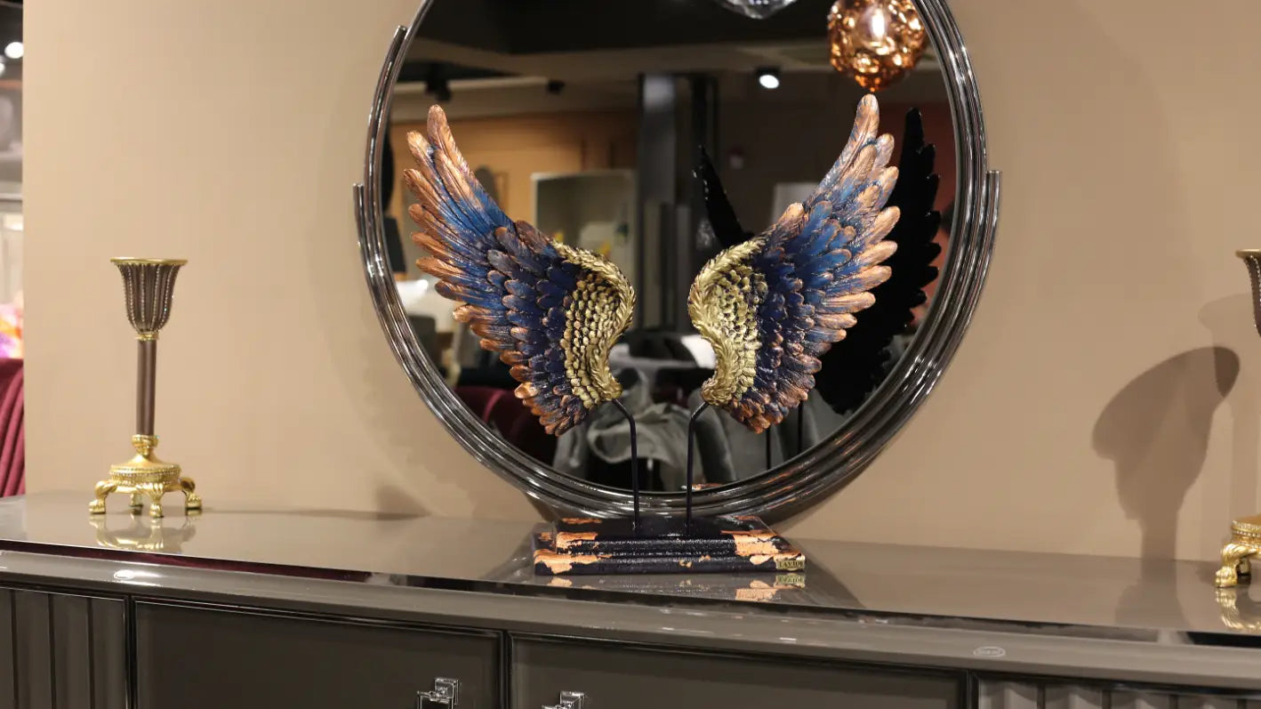 angle wings front view in front of mirror decoration