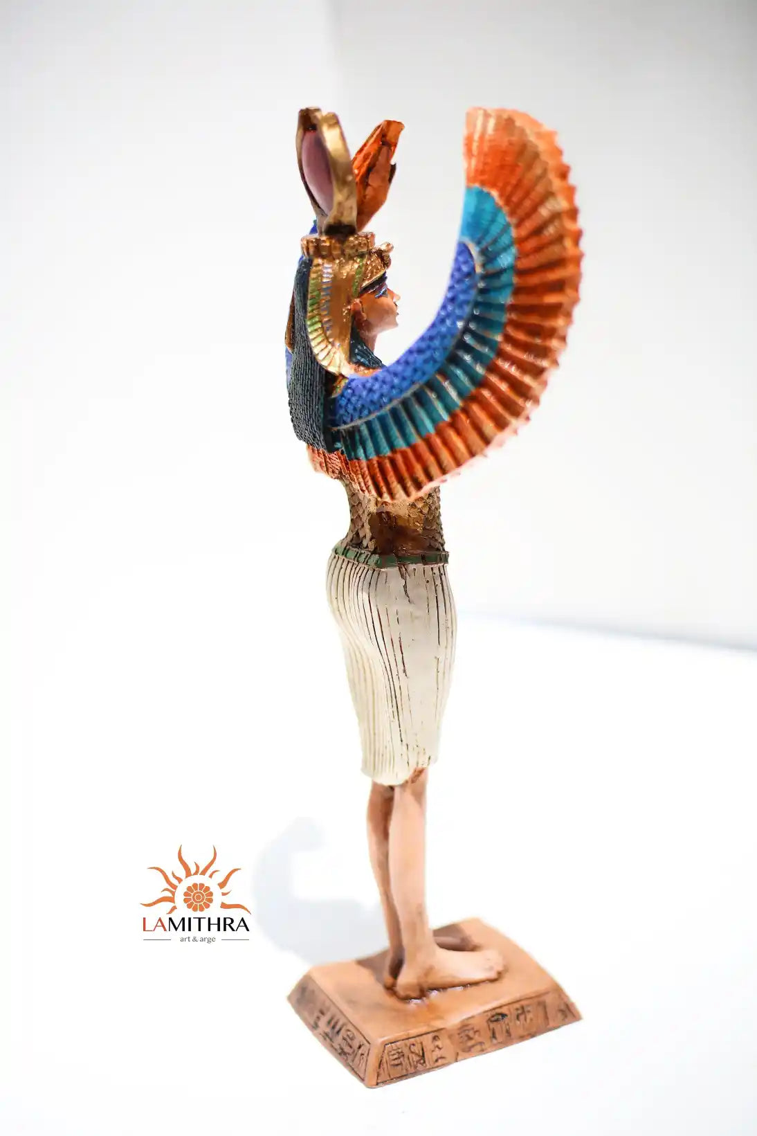 Statue de la déesse Isis
