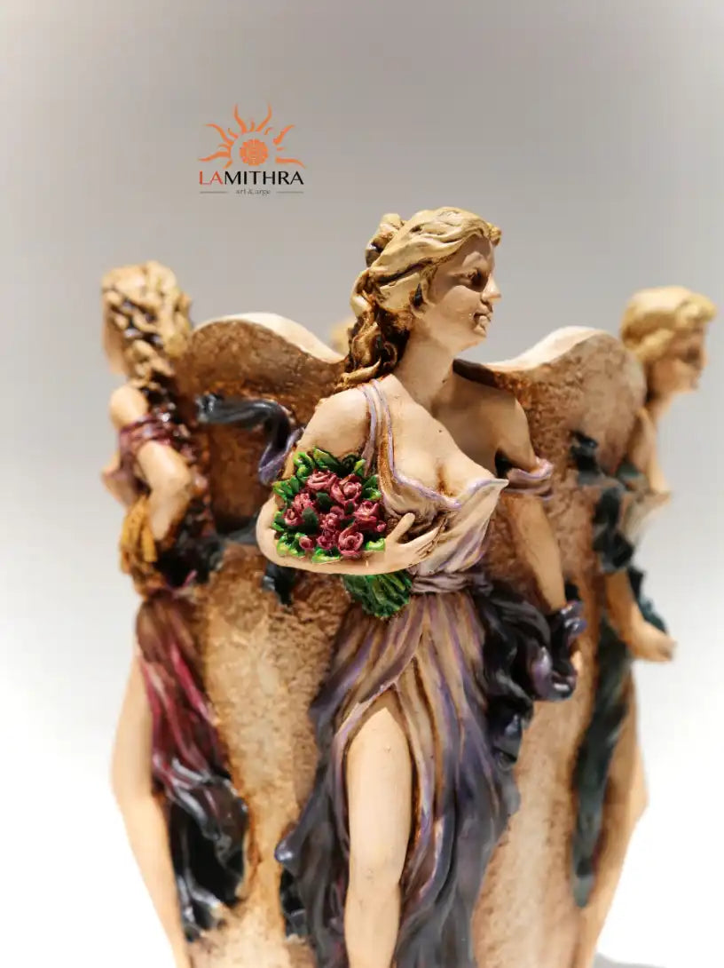 Antik kadın figürlü vazo - arka görünüm