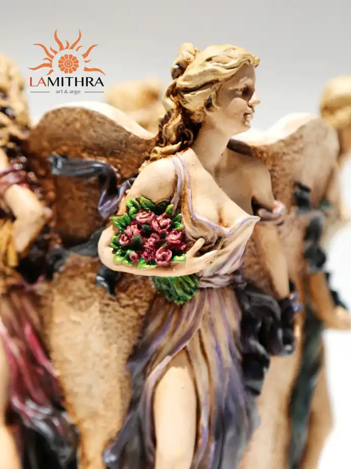 Antik figürlü vazo - yakın çekim