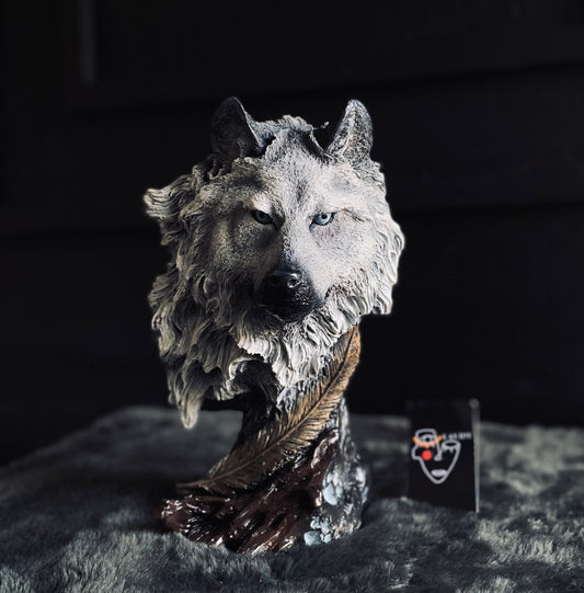 Beyaz bozkurt heykeli – masaüstü kurt figürü, nano beton, hediyelik