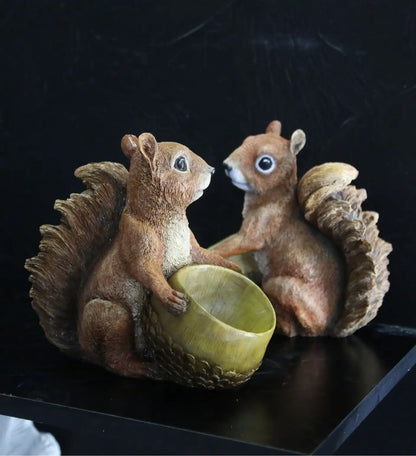 Double Squirrel Statue Görsel 5 ürün fotoğrafı — Lamithra Art