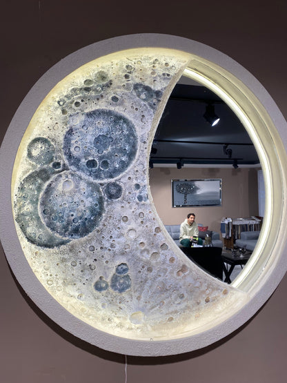 Işıklı Ay Tablo - LED Aydınlatmalı Lüks Duvar Dekorasyonu | 96cm Fiberglas ürün fotoğrafı — Lamithra Art