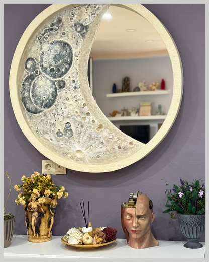 Işıklı Ay Tablo - LED Aydınlatmalı Lüks Duvar Dekorasyonu | 96cm Fiberglas Görsel 11 ürün fotoğrafı — Lamithra Art