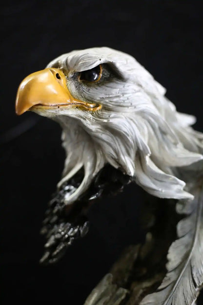 Kartal Heykeli | 34cm Gerçekçi Polyester Heykel Görsel 4 ürün fotoğrafı — Lamithra Art