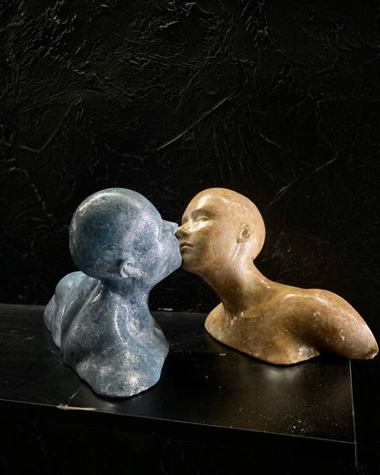Lovers Statue ürün fotoğrafı — Lamithra Art