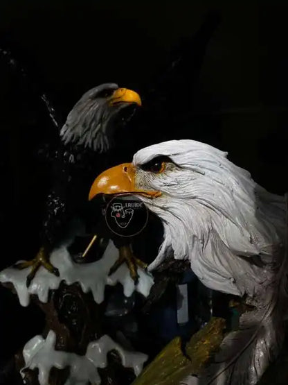 Kartal Heykeli | 34cm Gerçekçi Polyester Heykel Görsel 6 ürün fotoğrafı — Lamithra Art