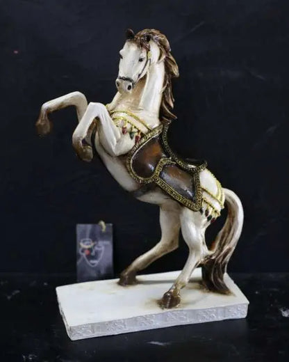 Prancing Horse Statue Görsel 4 ürün fotoğrafı — Lamithra Art